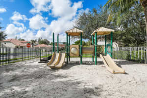 8034 Murano Cir, Palm Beach Gardens, FL 33418, Sold 06/04/21