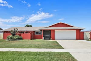 5373 Sandhurst Cir N, Lake Worth, FL 33463, Sold 07/07/21