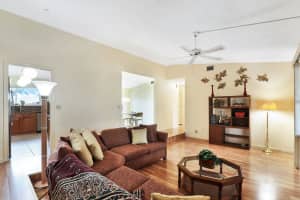 5373 Sandhurst Cir N, Lake Worth, FL 33463, Sold 07/07/21