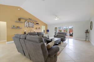 5999 Sunberry Cir, Boynton Beach, FL 33437, Sold 06/17/21