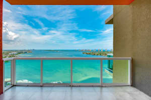 2650 Lake Shore Dr, Riviera Beach, FL 33404, Sold 02/02/22