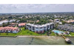 8200 Lakeshore Dr, Hypoluxo, FL 33462, Sold 07/15/21