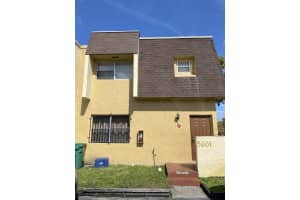 5601 Blueberry Ct, Lauderhill, FL 33313, Sold 08/06/21