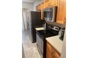 320 SE 23rd Ave, Boynton Beach, FL 33435, Sold 06/04/21