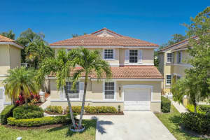 4917 SW 153rd Ave, Davie, FL 33331, Sold 06/22/21