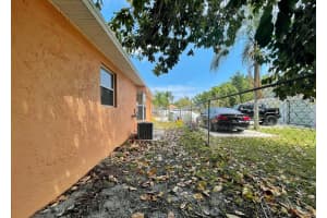 10385 Boynton Pl Cir, Boynton Beach, FL 33437, Sold 10/29/21