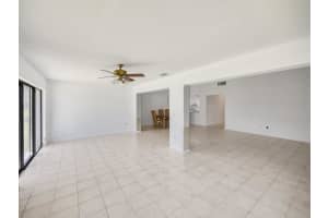 6304 Silk Dogwood Ln, Greenacres, FL 33463, Sold 05/21/21