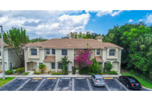 852 Summit Lake Dr, West Palm Beach, FL 33406, Sold 09/06/21