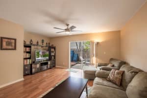 852 Summit Lake Dr, West Palm Beach, FL 33406, Sold 09/06/21