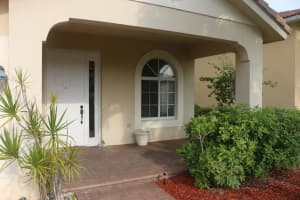 129 Sarona Cir, Royal Palm Beach, FL 33411, Sold 06/07/21