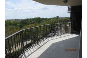 859 Jeffery St, Boca Raton, FL 33487, Sold 10/08/21