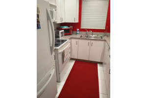 201 Country Ln, Boynton Beach, FL 33435, Sold 08/25/21