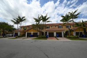 1725 SW 81st Way, North Lauderdale, FL 33068, Sold 05/25/21