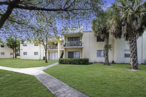 425 Executive Center Dr, West Palm Beach, FL 33401, Sold 06/04/21