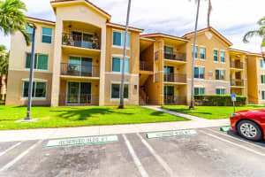 701 Villa Cir, Boynton Beach, FL 33435, Sold 06/09/21