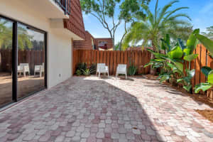 3319 Spanish Wells Dr, Delray Beach, FL 33445, Sold 06/04/21