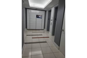 300 S Australian Ave, West Palm Beach, FL 33401, Sold 09/03/21