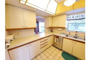 121 SW South River Dr, Stuart, FL 34997, Sold 05/24/21