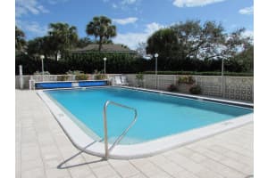 935 E Causeway Blvd, Vero Beach, FL 32963, Sold 05/18/21