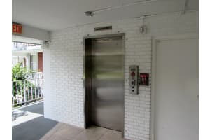 935 E Causeway Blvd, Vero Beach, FL 32963, Sold 05/18/21