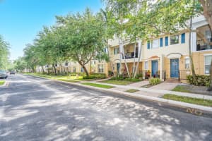 2879 S Oasis Dr, Boynton Beach, FL 33426, Sold 07/21/21