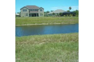 701 SW Belmont Cir, Port St. Lucie, FL 34953, Sold 07/05/21