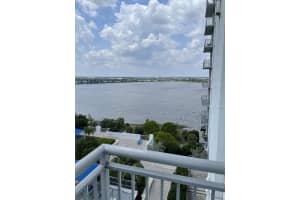300 S Australian Ave, West Palm Beach, FL 33401, Sold 08/02/21