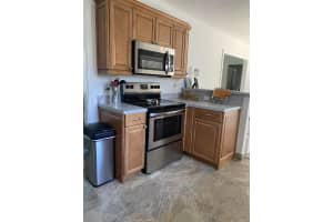 MLS# R10711031, West Palm Beach, Florida 33401