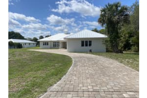 1104 NW Spruce Ridge Dr, Stuart, FL 34994, Sold 06/22/21