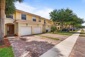 1107 Seminole Palms Dr, Lake Worth, FL 33463, Sold 06/04/21