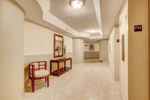 100 Golden Isles Dr, Hallandale Beach, FL 33009, Sold 11/15/21