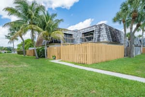 4019 Palm Bay Cir, West Palm Beach, FL 33406, Sold 06/14/21