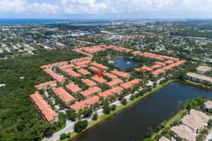 2725 Ravella Way, Palm Beach Gardens, FL 33410, Sold 06/25/21
