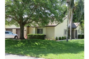 116 Village Walk Dr, Royal Palm Beach, FL 33411, Sold 07/26/21