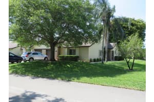 116 Village Walk Dr, Royal Palm Beach, FL 33411, Sold 07/26/21