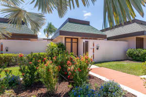 3327 SE La Prado Ct, Port St. Lucie, FL 34952, Sold 06/03/21