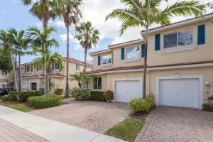 2785 S Evergreen Cir, Boynton Beach, FL 33426, Sold 06/03/21
