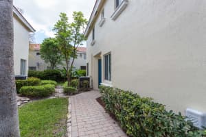 2785 S Evergreen Cir, Boynton Beach, FL 33426, Sold 06/03/21