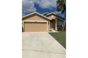 1048 Park Hill Dr, Haverhill, FL 33417, Sold 07/23/21