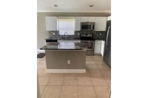 1048 Park Hill Dr, Haverhill, FL 33417, Sold 07/23/21