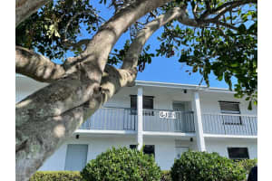 1201 SE Parkview Pl, Stuart, FL 34994, Sold 05/28/21