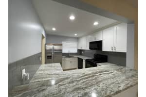 1201 SE Parkview Pl, Stuart, FL 34994, Sold 05/28/21