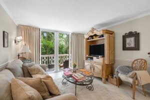 227 Brazilian Ave, Palm Beach, FL 33480, Sold 05/17/21
