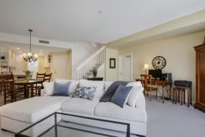 225 Fortuna Dr, Palm Beach Gardens, FL 33410, Sold 07/09/21