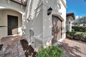 4204 N Dixie Hwy, Oakland Park, FL 33334, Sold 06/03/21