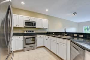 13374 Georgian Ct, Wellington, FL 33414, Sold 06/17/21