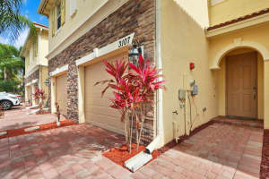 3107 SW Otter Ln, Stuart, FL 34997, Sold 06/09/21