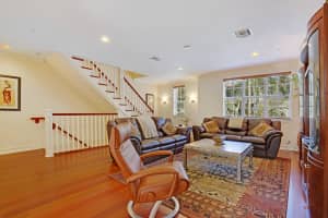 335 E Mallory Cir, Delray Beach, FL 33483, Sold 06/25/21