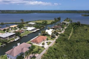 3546 Marsha Ln, Vero Beach, FL 32967, Sold 07/01/21