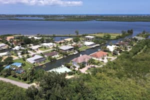 3546 Marsha Ln, Vero Beach, FL 32967, Sold 07/01/21